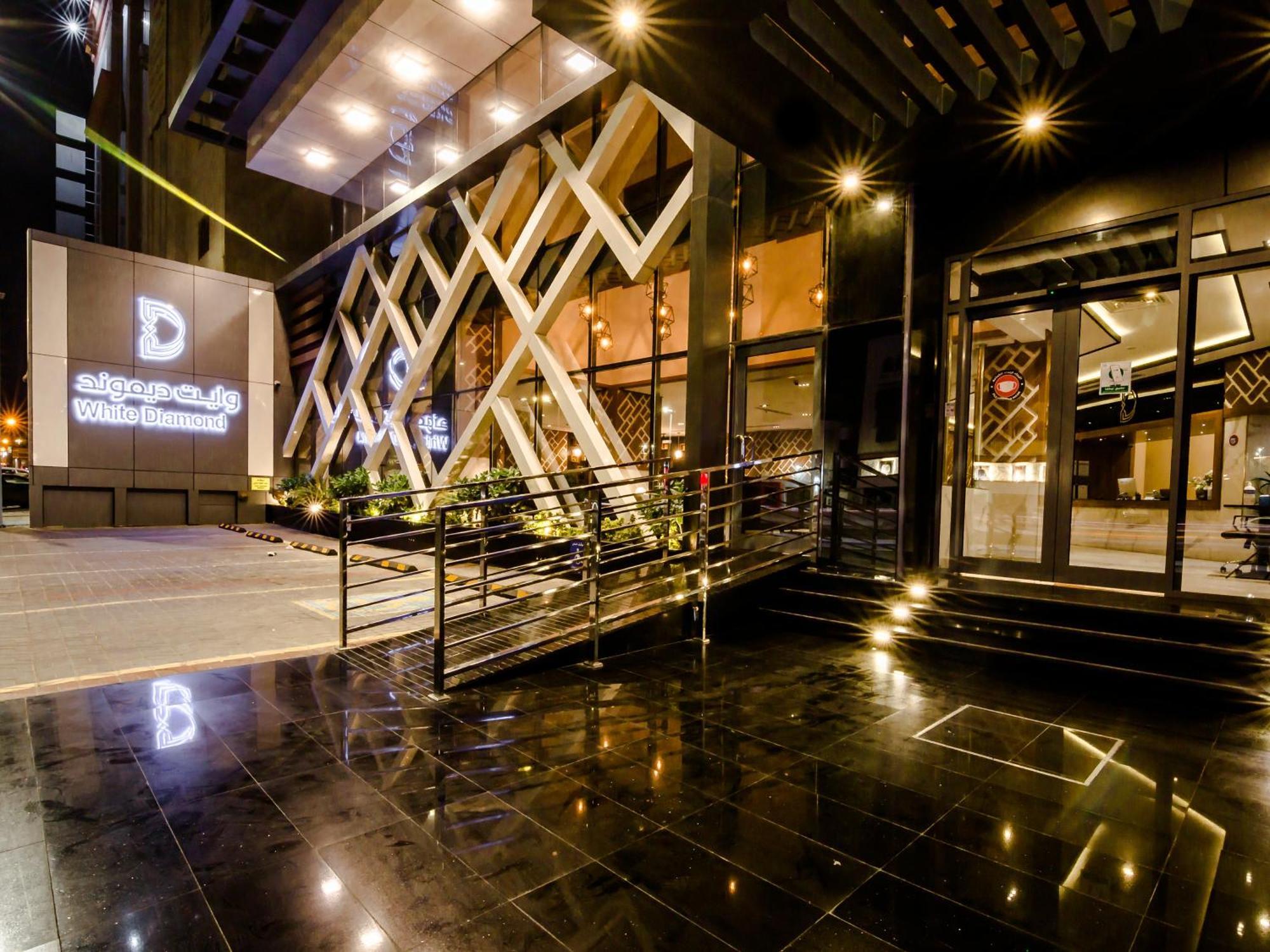 White Diamond Hotel Sari Jeddah Exterior photo